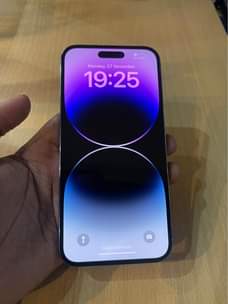 A picture of iphone 14 pro max