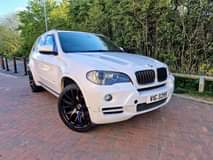 Rubi C.