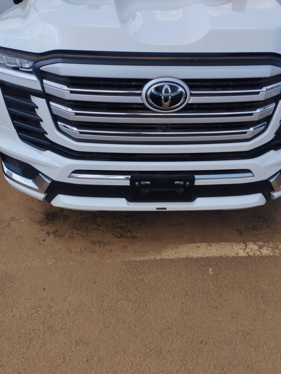 A picture of Land cruiser zx