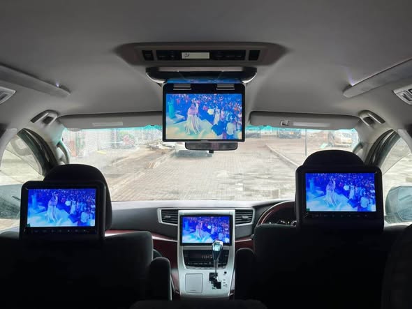 A picture of TOYOTA ALPHARD Engine Capacity 2360 Engine 2AZ Mileage 75 500