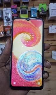 A picture of Samsung a04e