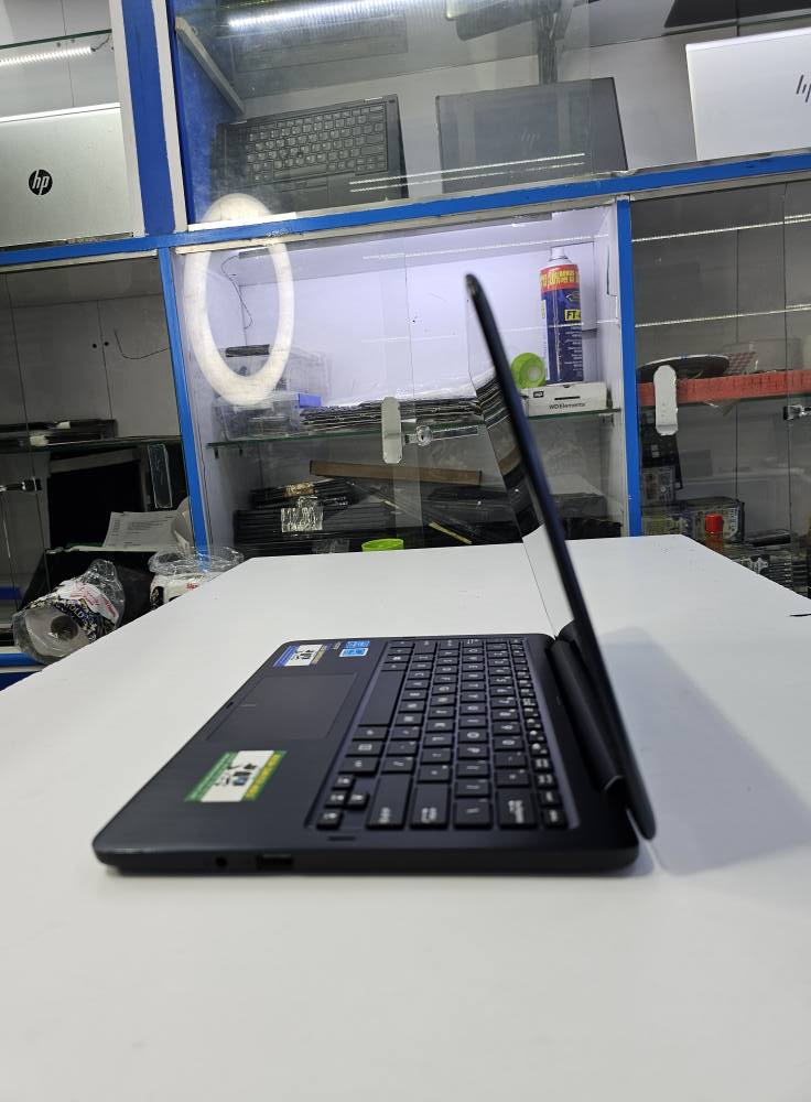 A picture of Asus laptop 360