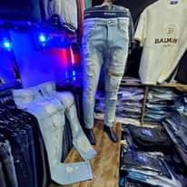 A picture of Mens trousers