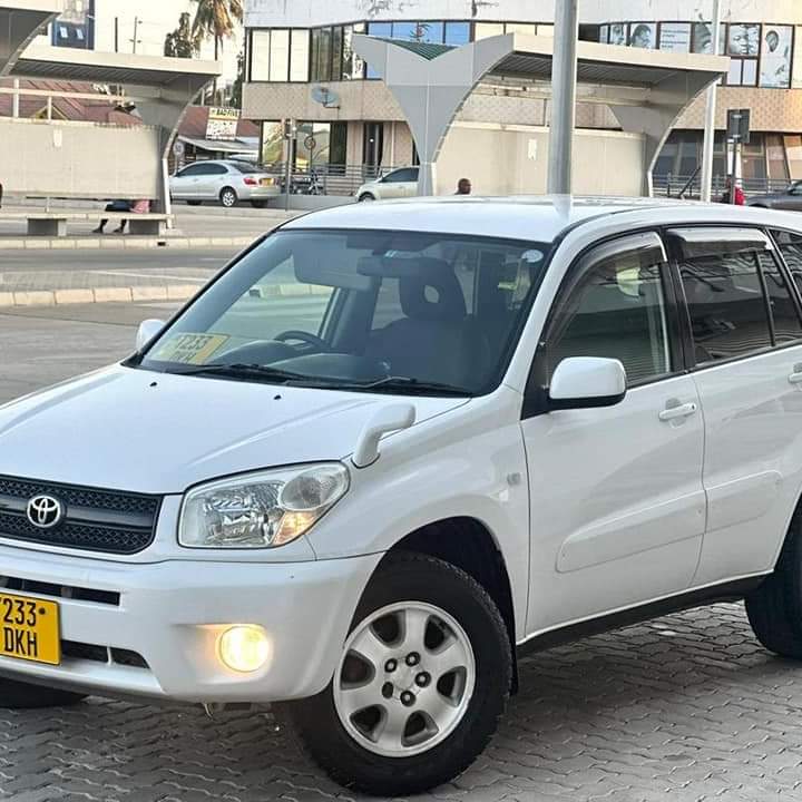 A picture of Price Bei 20.8M 2557 69617116 TOYOTA RAV4 KILITIME YEAR 2004