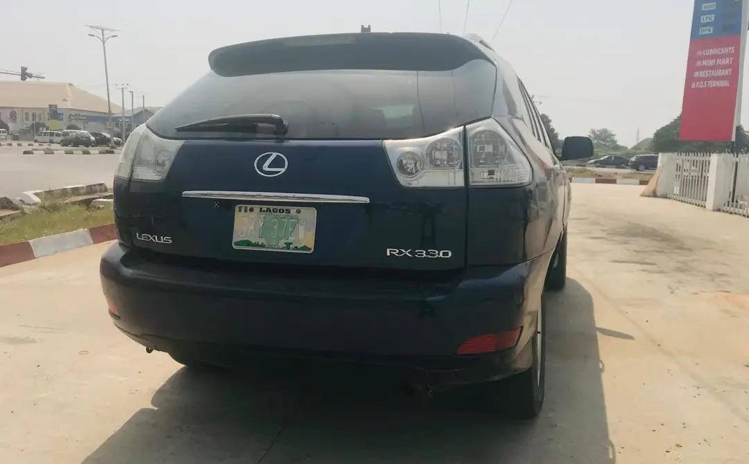 A picture of Lexus Rx 330 available for sale Price 6.9m Location Owerri