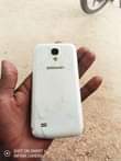 A picture of Samsung Galaxy s4 mini inakaa na charge saan wah 0786811399
