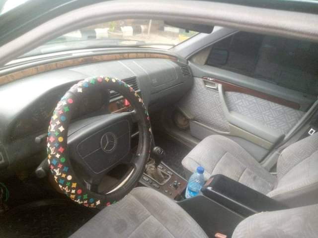 A picture of 2004 Mercedes Benz c class Mercedes Benz c class 2004