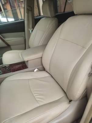 A picture of Inspected and verified Toyota Highlander 2009 model upgraded to 2013