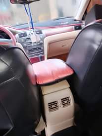 A picture of LexusES 300