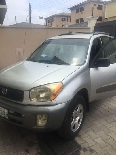 A picture of First body 2003 2004 registered Rav4 in an excellent condition.