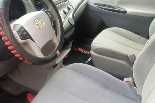 A picture of TOYOTA SIENNA 2012 BAD GEAR SOUND ENGINE N AC CHILLING