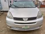 A picture of Toyota Sianna 04
