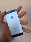 A picture of Iphone se