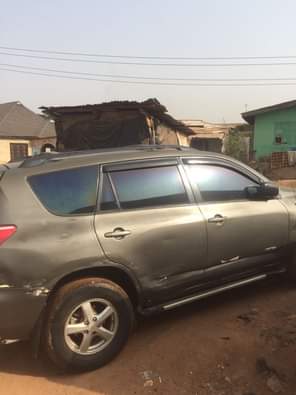 A picture of Merry Christmas Sweet Deal Toyota RAV4 2008 Super Chilling Ac