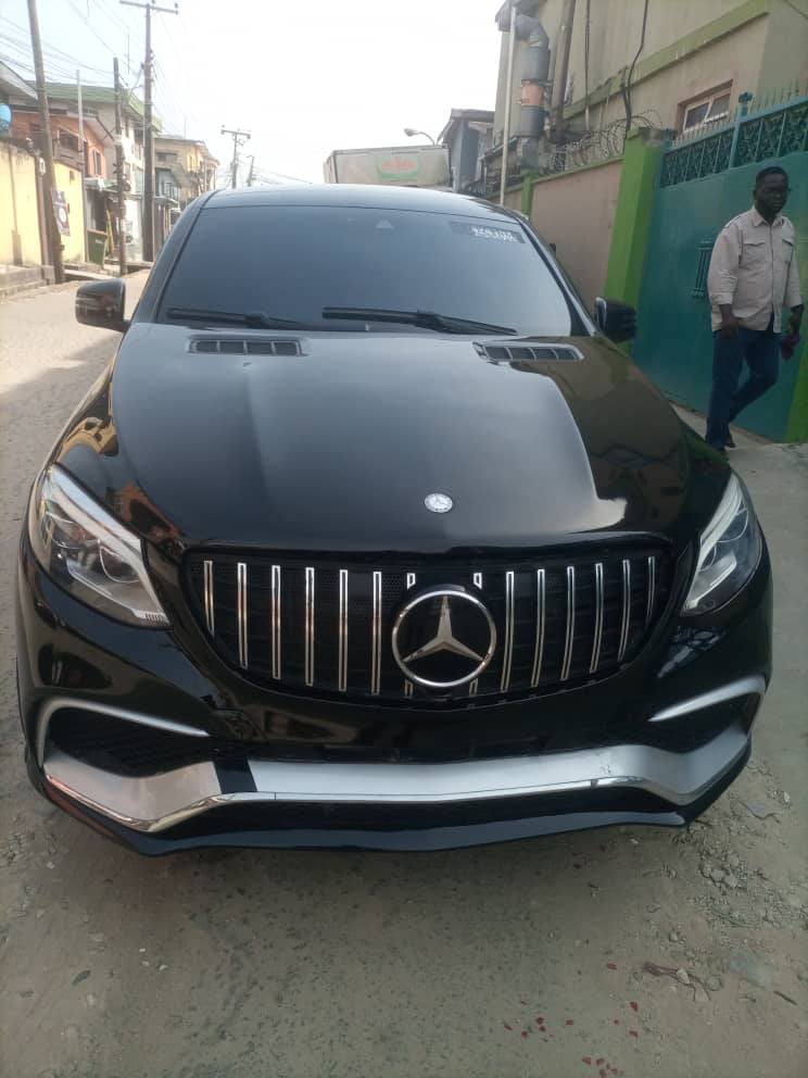 A picture of Clean 2016 Tokunbo Mercedes Benz GLE450