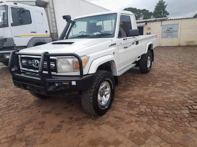 toyota land cruiser