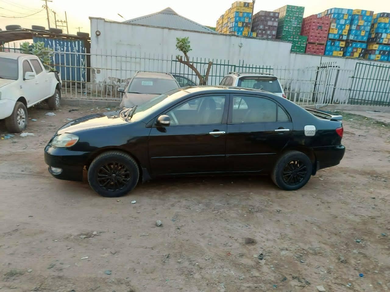 A picture of Toyota Corolla LE 2004