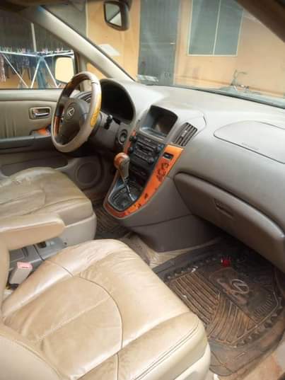 A picture of Rx300 for sale