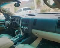 A picture of 2008 Toyota sequoia neatly used 7m
