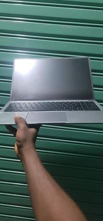 A picture of American megatrends i7 10870Hth cpu 2 20ghz Ram8gb Ssd1TB M2