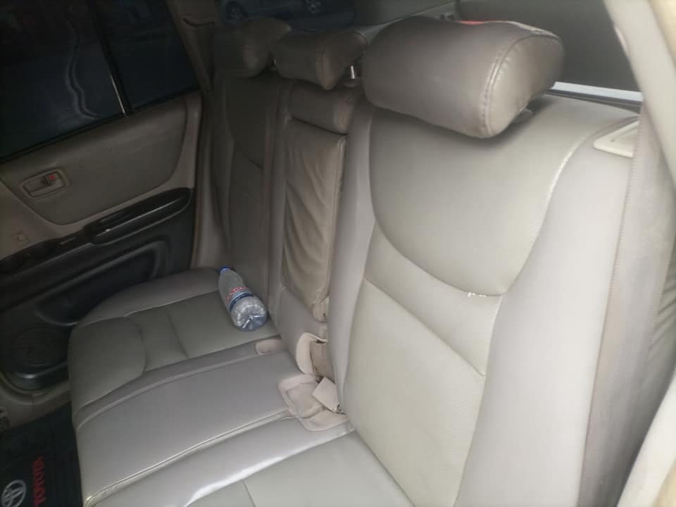 A picture of Very clean Toyota Highlander tokubo standard everything is working perfectly