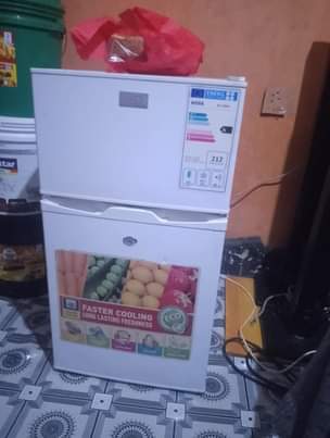 A picture of Nauza fridge nzuri boss offer lak 285k