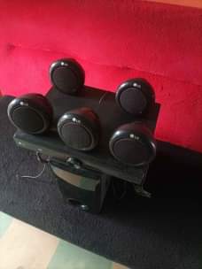 A picture of Original used like new LG 300w home theater USB port