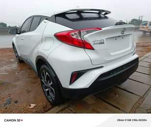A picture of 2018 Toyota C HR Direct tokunbo
