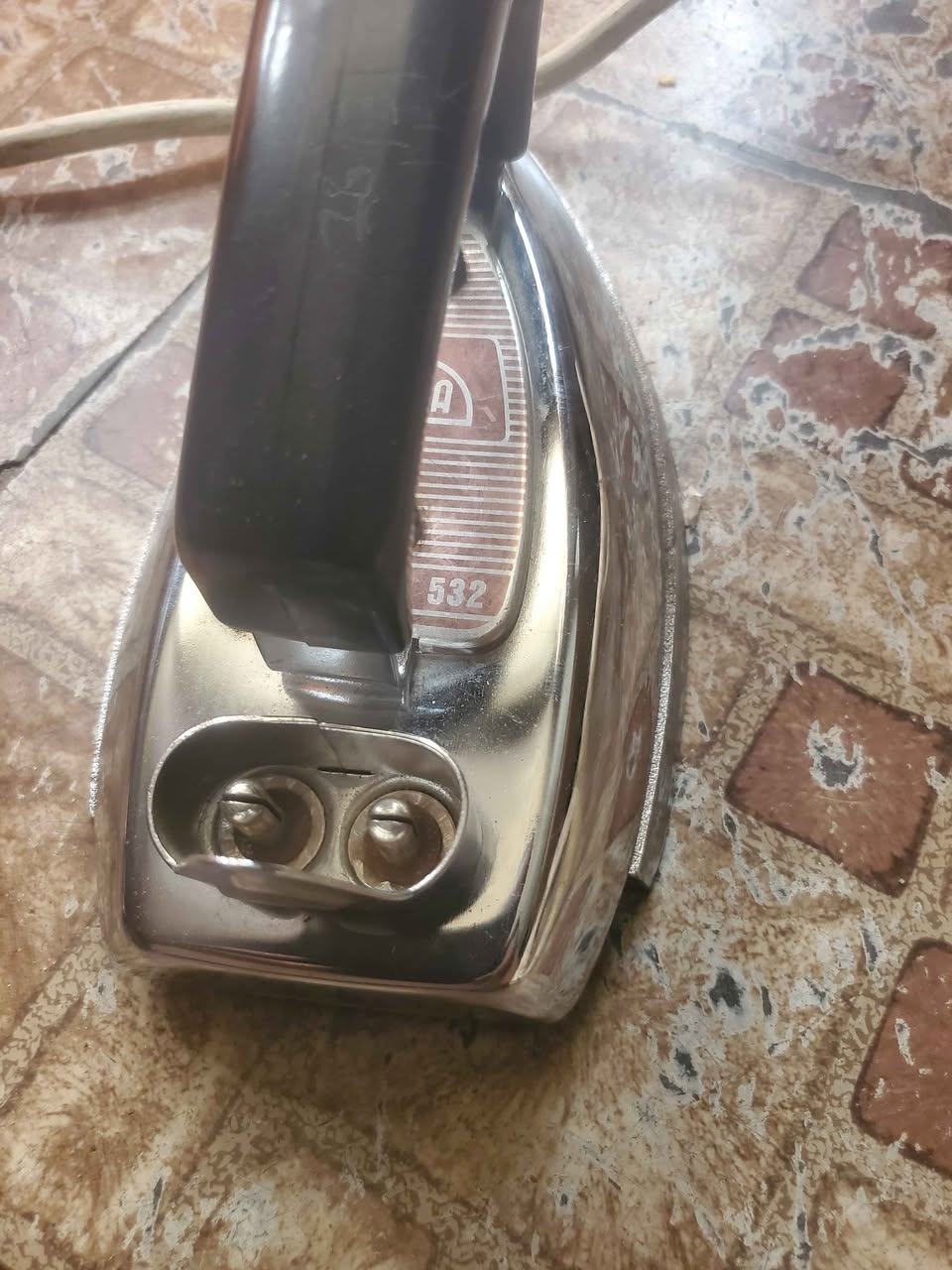 A picture of TOKUNBO LOW POWER DRY IRON 350 WATTS