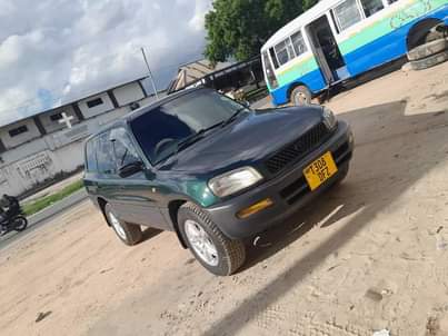 A picture of Rav 4 0764812680