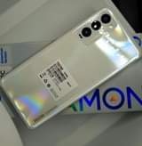 A picture of 250 000 offer offer sasa tecno camon 18 zimerudi tena