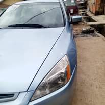A picture of 04 first body Honda accord AC gear and engine perfect