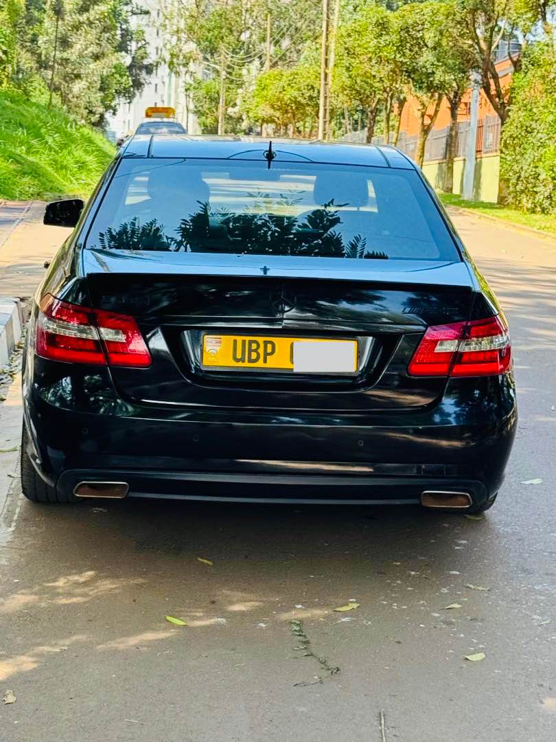 A picture of E300 for sell year 2011