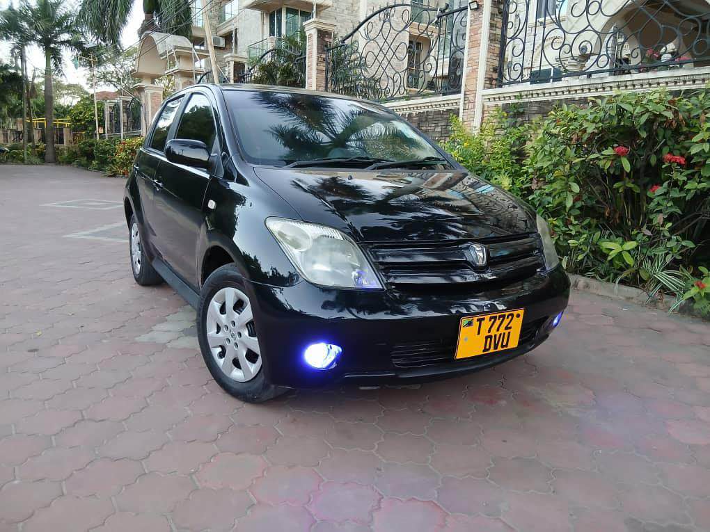 A picture of Toyota ist