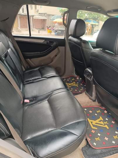 A picture of 2005 Toyota 4Runner First body Untouched engine and gear AC