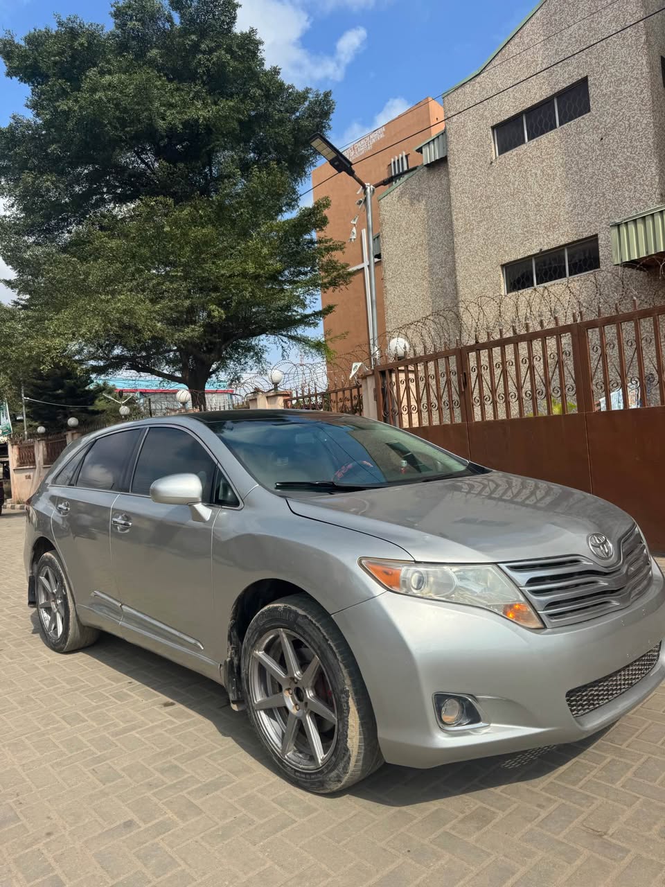 A picture of 2011 Toyota Venza V4 with Thumbstart 2023 Entry