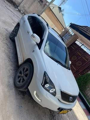 lexus