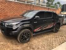 used toyota hilux