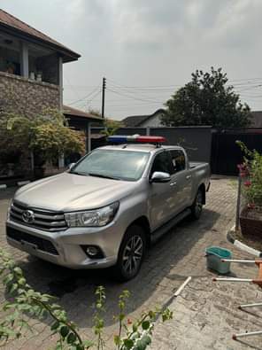 A picture of 2018 diesel hilux manual Buy and drive 26m Agent 500k