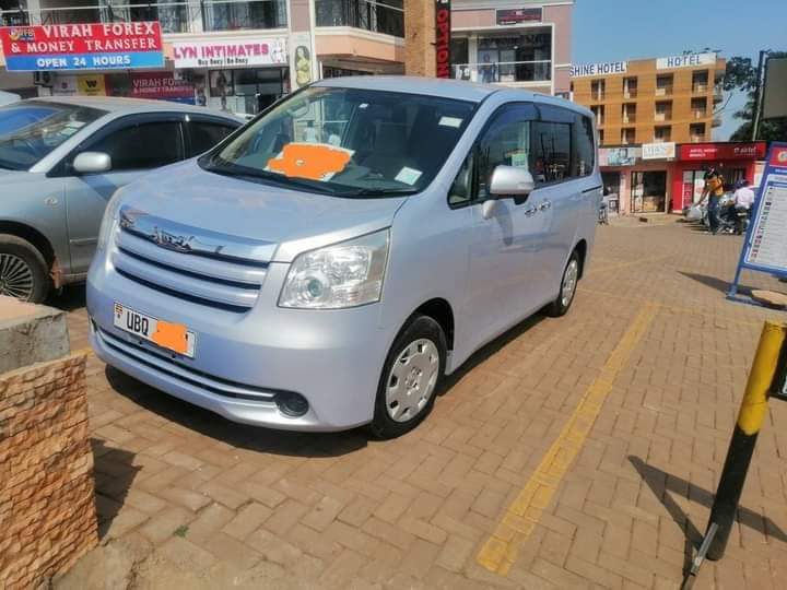 used toyota noah