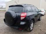 A picture of Tokunbo Toyota Rav4 2004 everything working perfectly call or WhatsApp