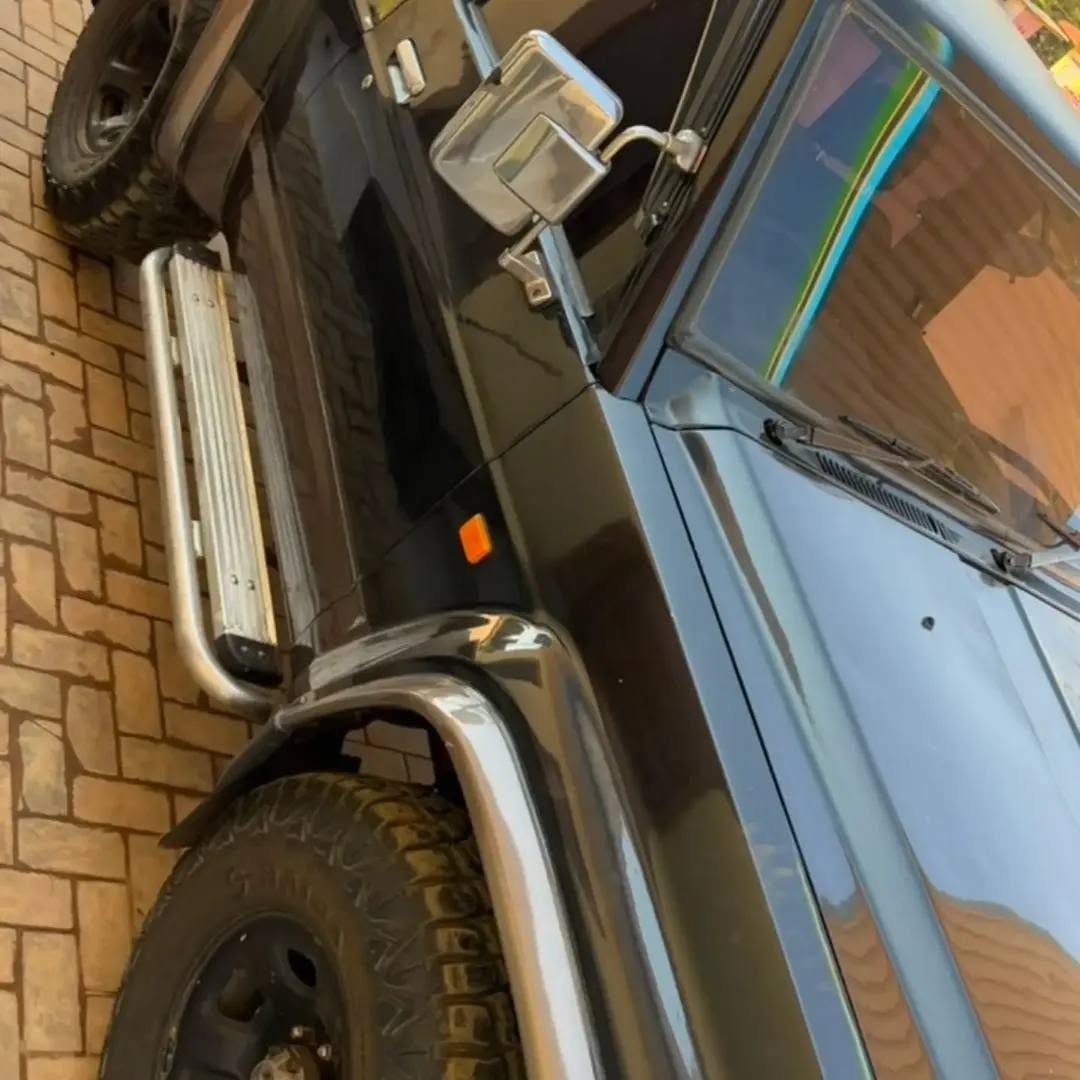 A picture of Pajero million 13 8 Ipo mwanza