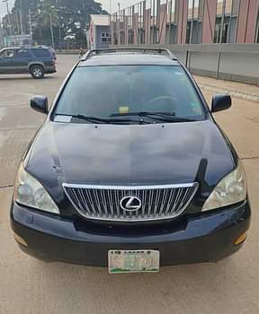 A picture of Lexus RX350 on 330 body First body Sound engine Gearbox
