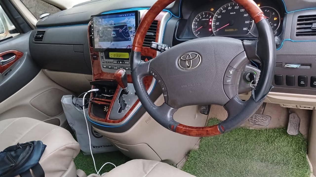 A picture of Alphard for sale 0787313058 