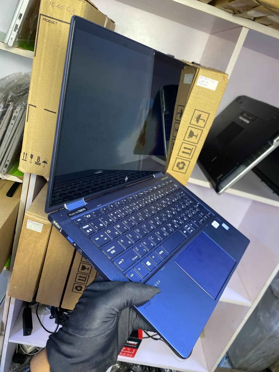 A picture of Hp Elitebook Dragon fly. 8th Gen Core i5