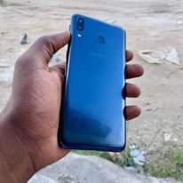 A picture of SAMSUNGU