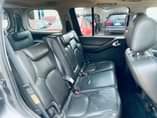 A picture of 06 Nissan Pathfinder