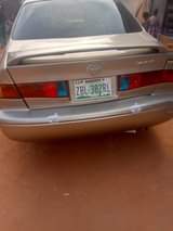 A picture of Super sharp ride 2001 toyota camry A k a envelope