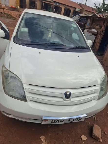 used toyota ist