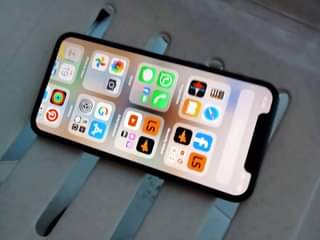 A picture of Nauza IPhone 11 Pro GB 64 sim bado mpya kabisa